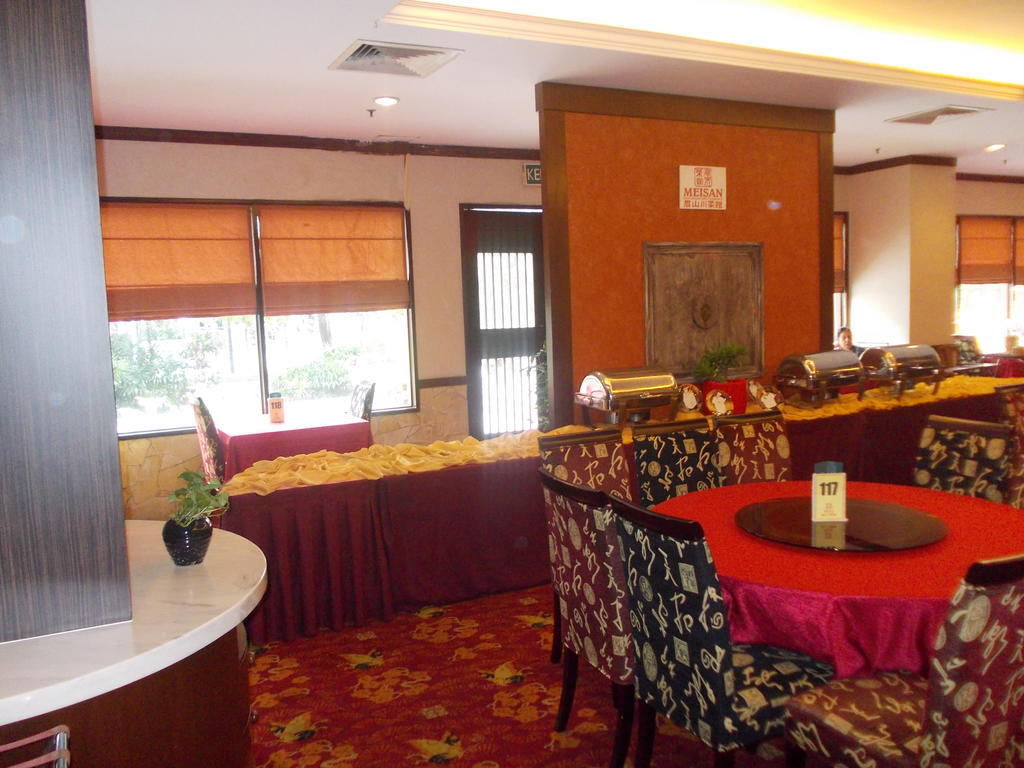 Quality Hotel Shah Alam Exterior foto