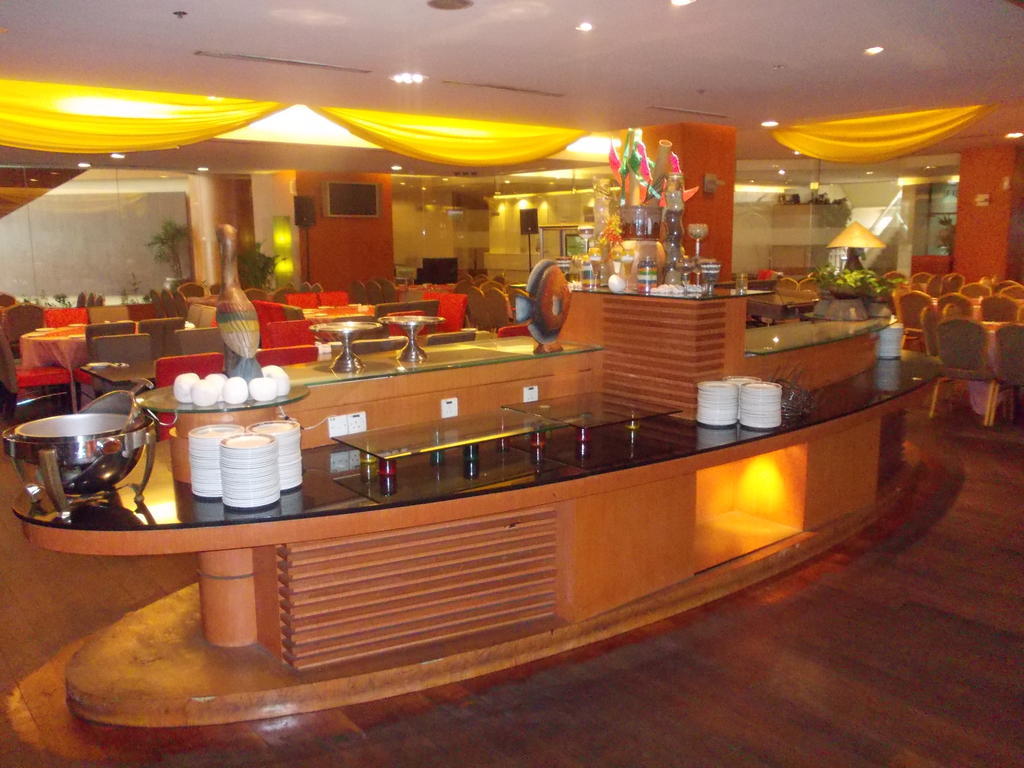 Quality Hotel Shah Alam Exterior foto